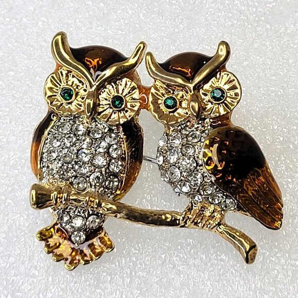 Gold Tone Two Owls Brooch - Picture 1 of 11